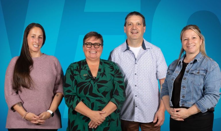 Photo des panélistes : Myranie Doucet, Distribution R. Désilets, Sylvie Norris, Didier Zimmer, formateur, et Fanny Marchand, formatrice